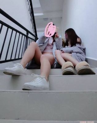 公交车上他摸的我两腿发软_超清日韩电影在线